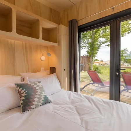 Hébergement de vacances Tiny House Avec Spa, Proche De Bordeaux Et De Saint-emilion *